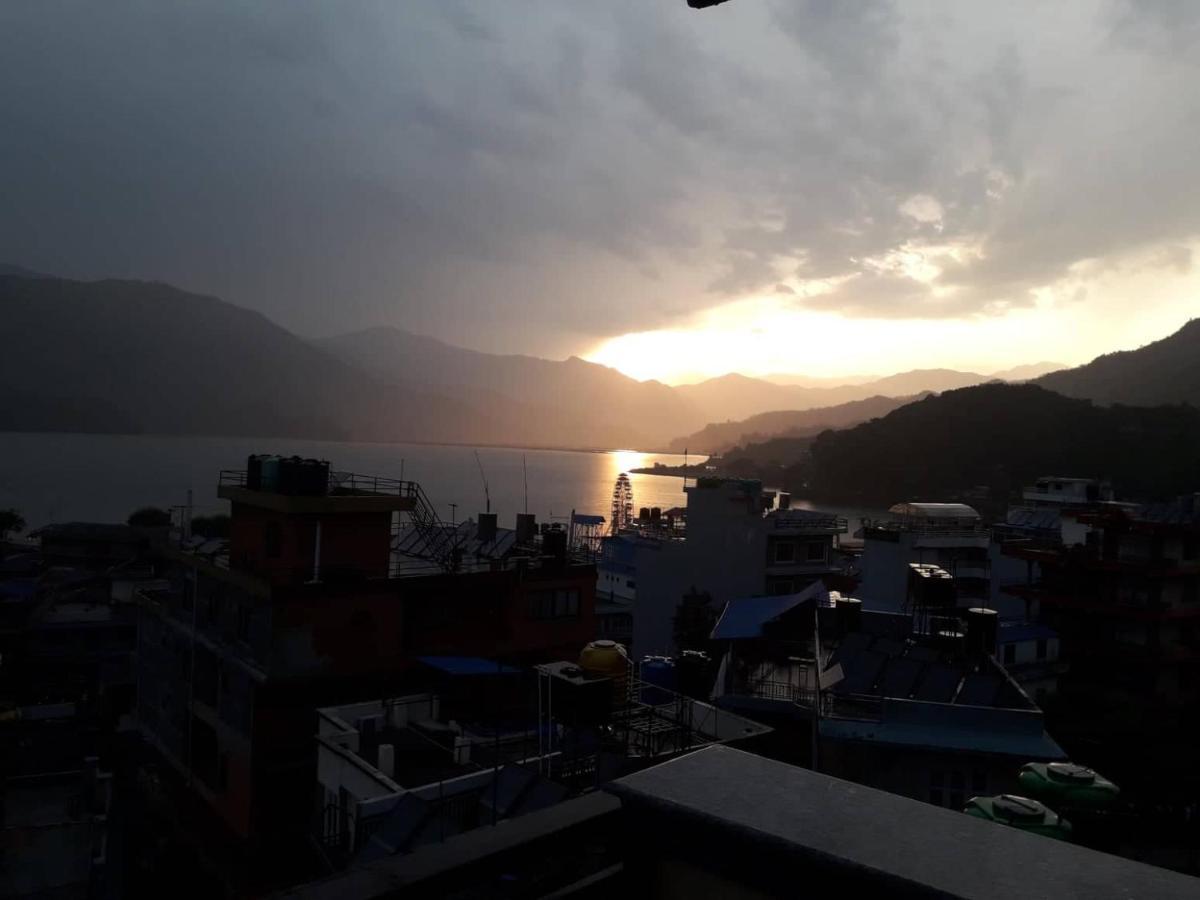Beli Guest House Pokhara Extérieur photo