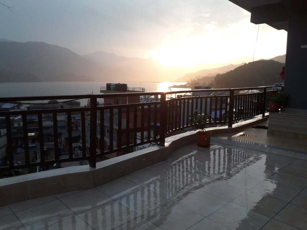 Beli Guest House Pokhara Extérieur photo