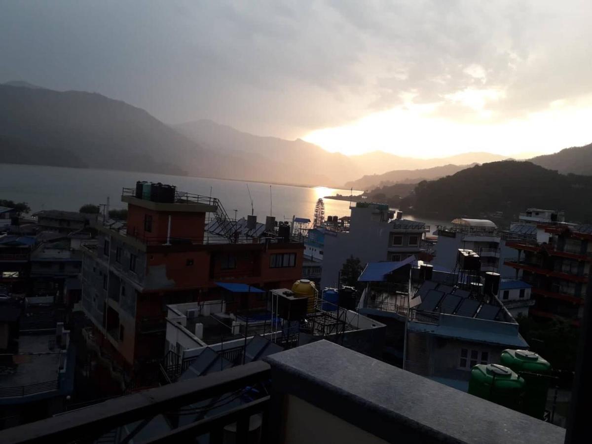 Beli Guest House Pokhara Extérieur photo
